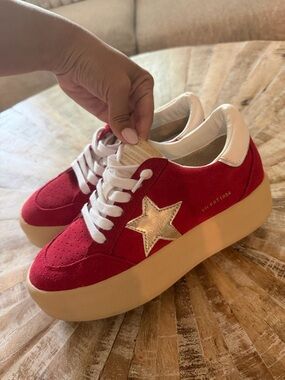 Vintage Havana Red Suede Platform Sneakers